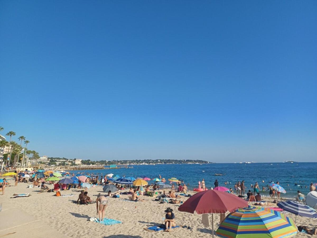 Juan Les Pins Tanit Studio Climatise Vue Sur Mer Piscine Αντίμπ Εξωτερικό φωτογραφία