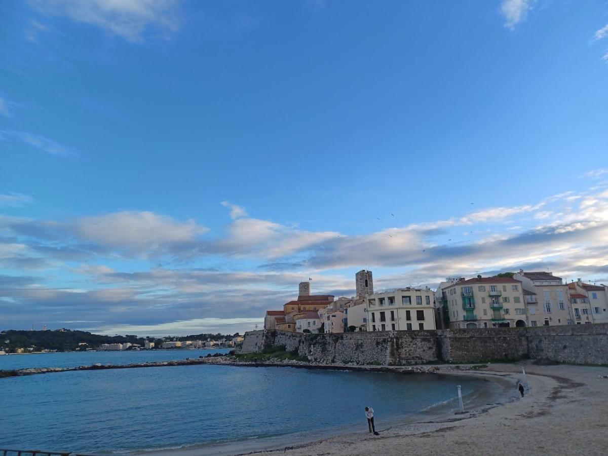 Juan Les Pins Tanit Studio Climatise Vue Sur Mer Piscine Αντίμπ Εξωτερικό φωτογραφία