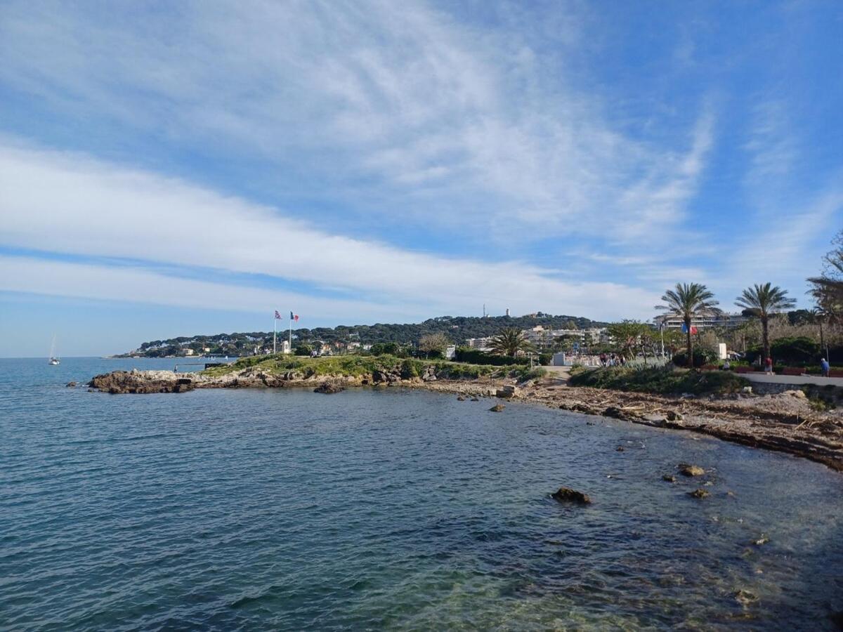 Juan Les Pins Tanit Studio Climatise Vue Sur Mer Piscine Αντίμπ Εξωτερικό φωτογραφία